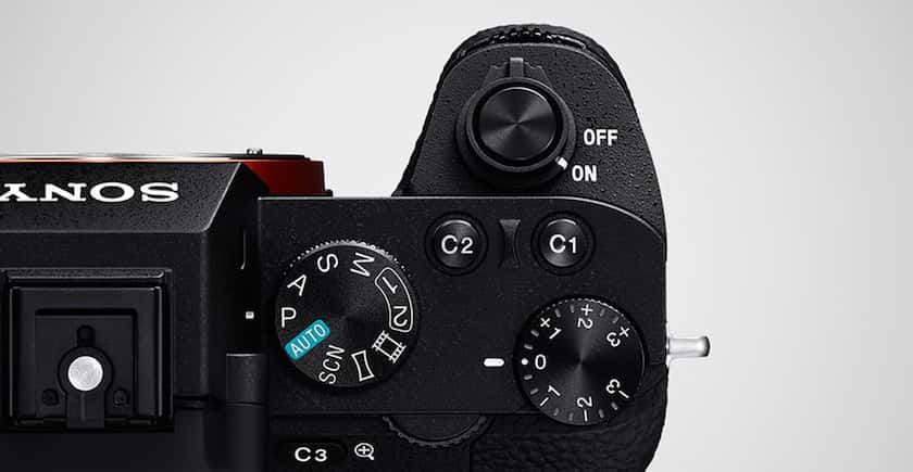 Full-frame camera with 5-axis image stabilization | ILCE-7M2