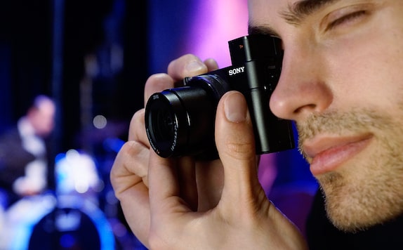 DSC-RX100 III Compact Digital Camera | Cyber-shot Pocket Camera | Sony ...